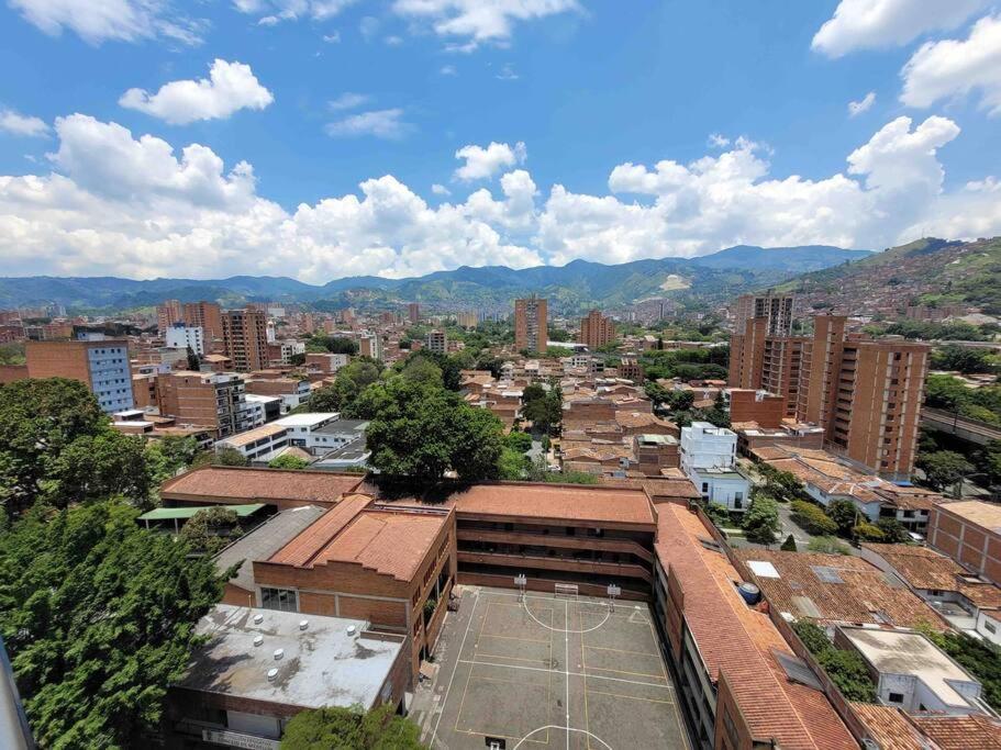 Apartamento Acogedor Barrio La Floresta Medellín